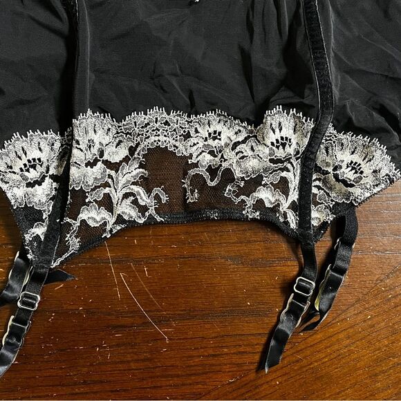 VTG Victoria Secret Black Bombshell Babydoll Chemise 36C satin Push up bra Y2K - Picture 8 of 11